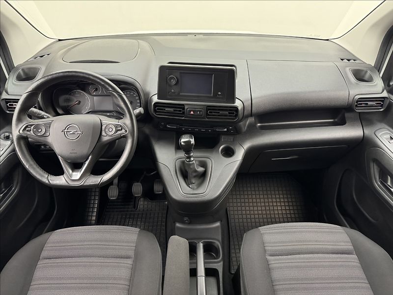 Opel Combo 1,2 81kW VÝHŘEV TAŽNÉ 1MAJ ČR - fotka 6 z 38