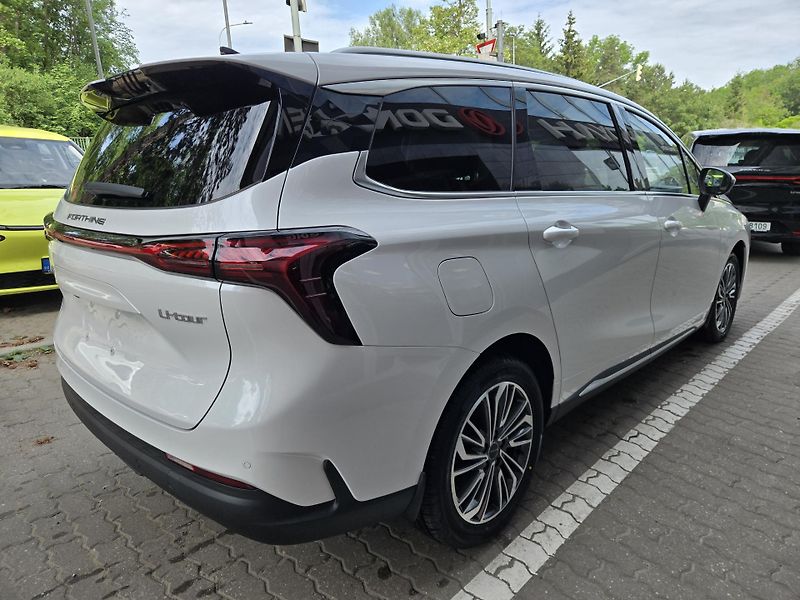 Dongfeng U-Tour (2026) Urban Packet 7míst - fotka 6 z 33