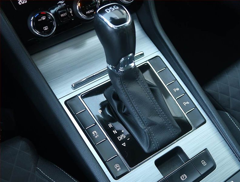 Škoda Superb (2019) 2.0 TDI, Automat, Serv.kniha - fotka 12 z 19