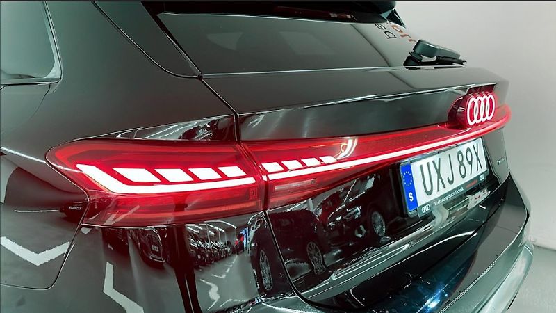 Audi A6 Avant e-tron AWD S-line 100kWh Tažné - fotka 20 z 21