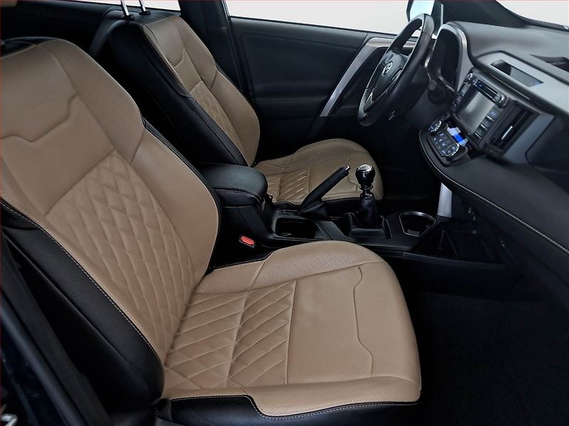 Toyota RAV4 (2018) 2.0 D-4D, ČR,1.maj, Serv.kniha - fotka 9 z 16
