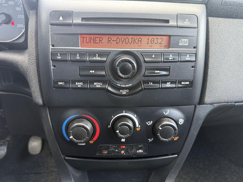 Fiat Stilo 1,9 JTD - fotka 16 z 17