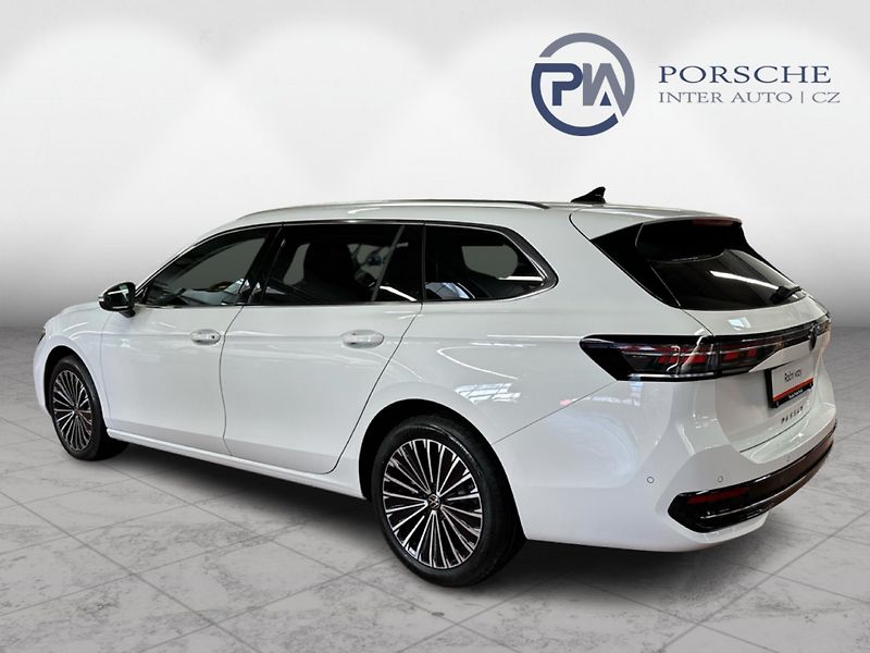 Volkswagen Passat Elegance 2,0 TDI 110 kW - fotka 4 z 25
