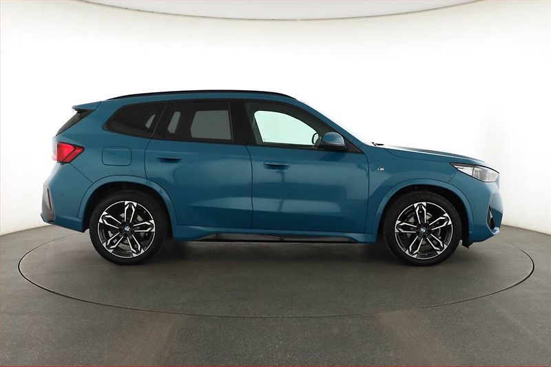 BMW X1 (2025) xDrive20d - fotka 6 z 21