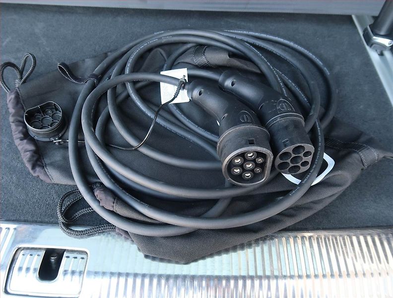 Audi Q7 (2023) 60 TFSI e - fotka 26 z 26