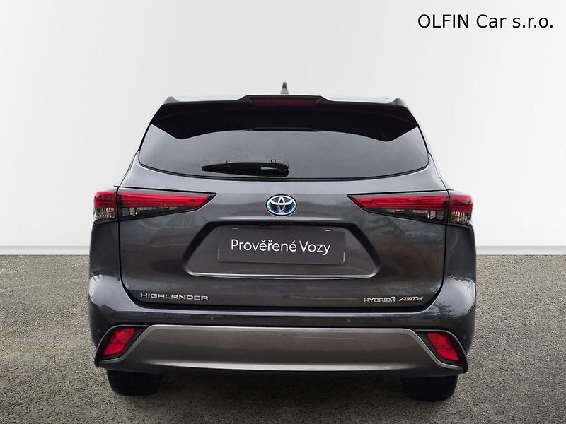 Toyota Highlander Executive 2,5 HEV 4x4 - fotka 8 z 27