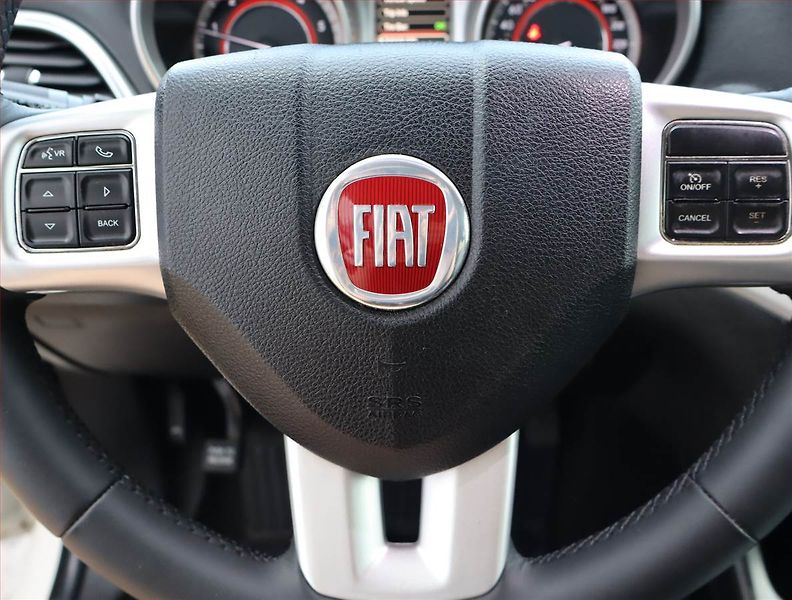 Fiat Freemont (2015) 2.0 MultiJet, 4X4, Automat - fotka 18 z 21