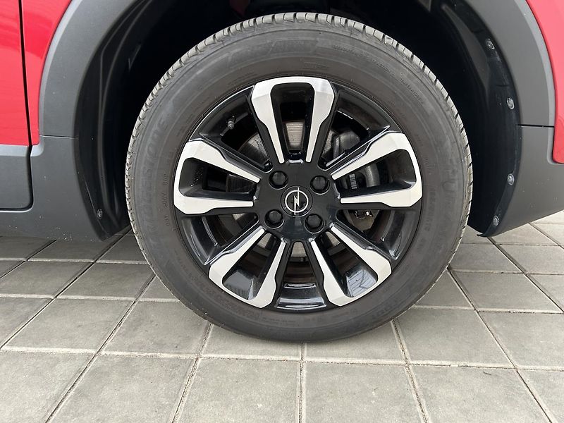 Opel Crossland 1.2 Turbo 130k Elegance - fotka 9 z 27