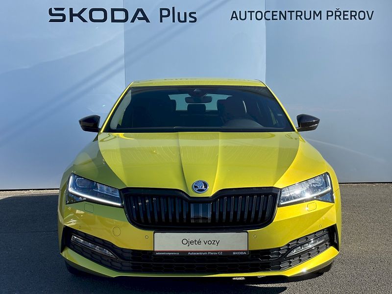 Škoda Superb (2021) 2.0 TSI 140kW SportLine - fotka 4 z 35