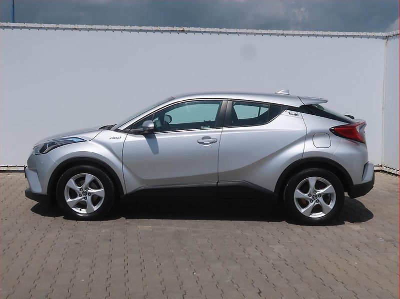 Toyota C-HR (2019) Style 1.8 Hybrid, Automat - fotka 3 z 18