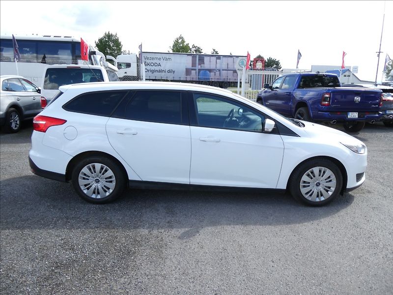 Ford Focus 1,5 TDCi Combi,po servise,cebi - fotka 2 z 38