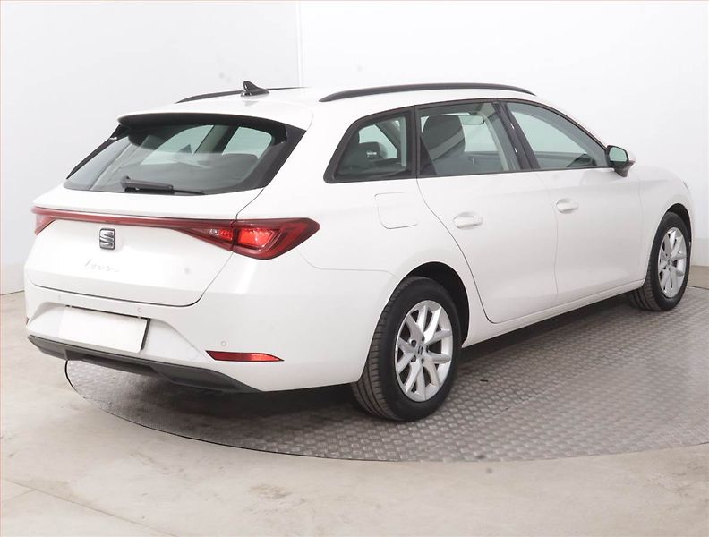 Seat Leon (2022) Style 1.5 TSI, Serv.kniha - fotka 5 z 15