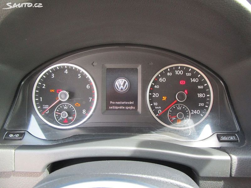 Volkswagen Tiguan 1,4TSI-90KW- NOVÉ ROZVODY - fotka 21 z 32