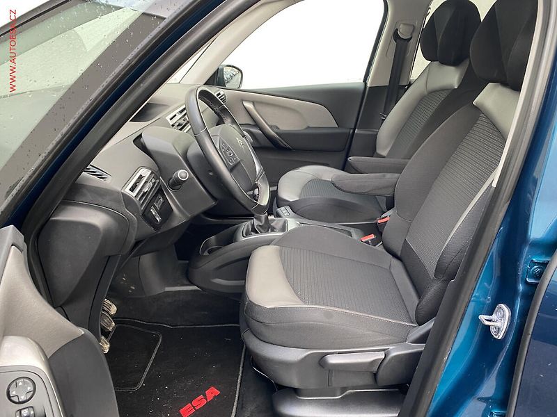 Citroën Grand C4 SpaceTourer (2019) 1.5 HDi, Shine, TZ, navi - fotka 9 z 19