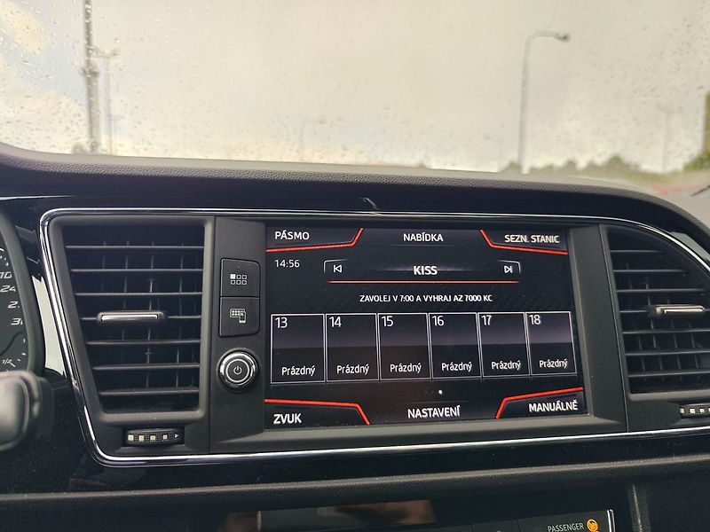 Seat Leon 2.0 TSi/221kW Cupra DSG - fotka 16 z 30