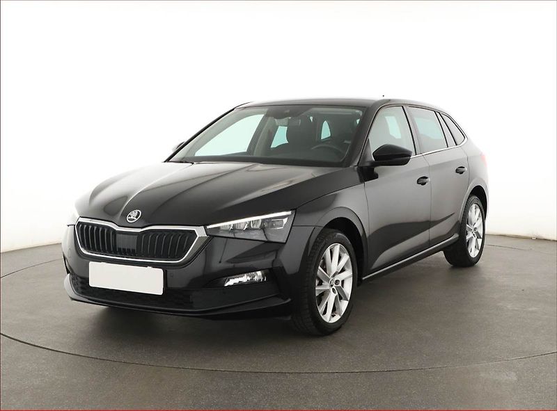 Škoda Scala (2019) 1.0 TSI, Tempomat - fotka 2 z 20