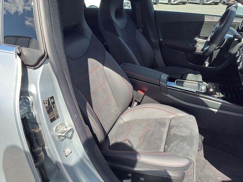 Mercedes-Benz CLA 200 d Shooting Brake AMG - fotka 10 z 26