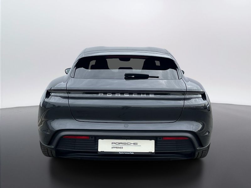 Porsche Taycan 4s Sport Turismo - fotka 4 z 30