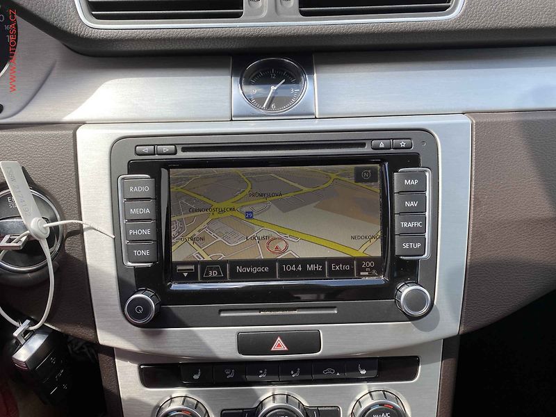Volkswagen Passat (2012) 2.0 TDi 4x4, Highline, DSG - fotka 18 z 19