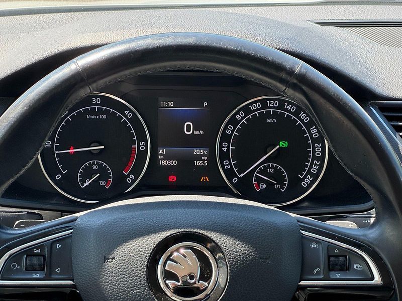 Škoda Superb (2018) 2,0 Tdi 110 Kw DSG STYLE + - fotka 17 z 32