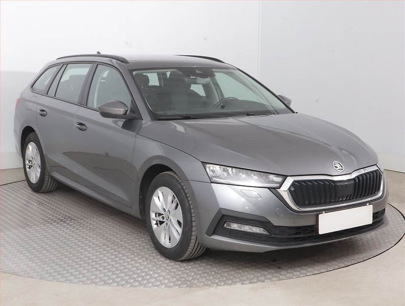 Škoda Octavia (2023) 2.0 TDI, Automat, Serv.kniha - fotografie inzerátu