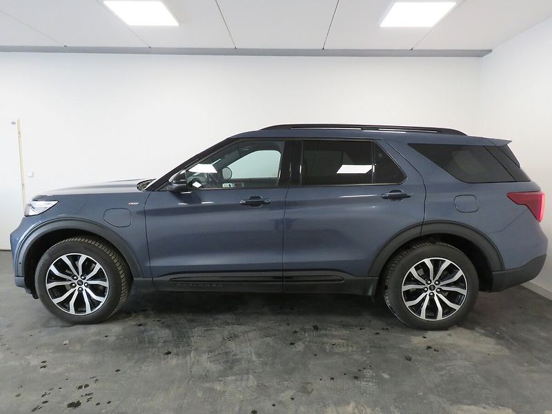 Ford Explorer - fotka 3 z 26