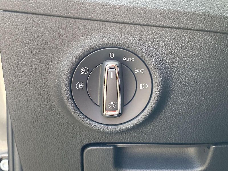 Škoda Superb (2022) Combi 2.0 TDI DSG Ambition - fotka 20 z 32
