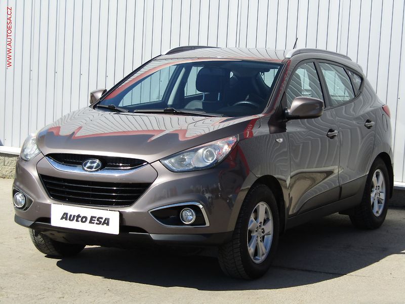 Hyundai ix35 (2011) 1.6 GDi, ČR, AC, tažné - fotka 3 z 17