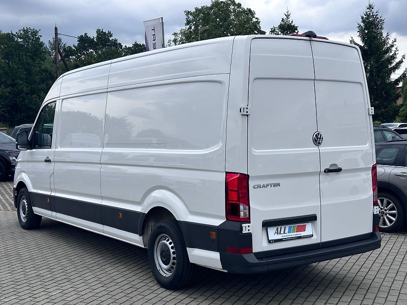 Volkswagen Crafter 2.0 TDI DSG 130kW L3H2 - fotka 5 z 12