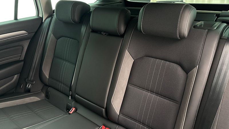 Volkswagen Passat 2.0 TDI DSG 4MOTION Alltrack - fotka 16 z 27