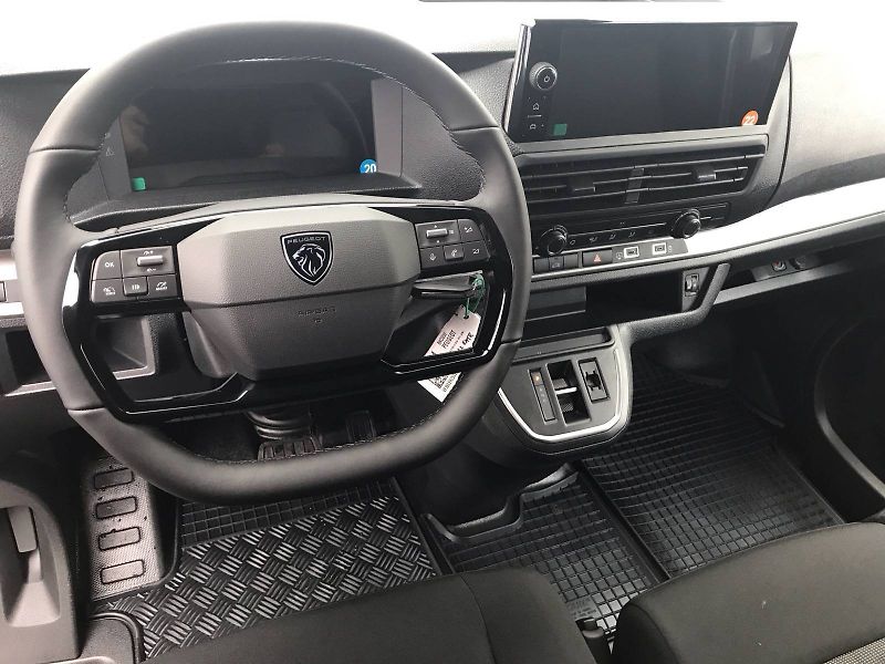 Peugeot Expert (2026) L2 MAN6 2,2 BlueHDi - fotka 6 z 8
