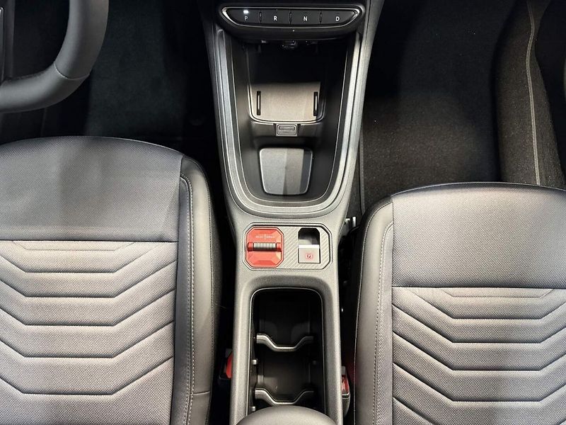 Jeep Avenger (2026) Altitude 1.2 Turbo e-Hybrid 11 - fotka 9 z 16