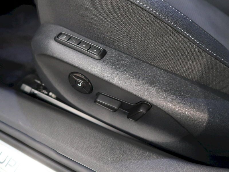 Škoda Superb (2026) SPORTLINE 2.0TDI 142kW 4x4 DSG - fotka 39 z 42