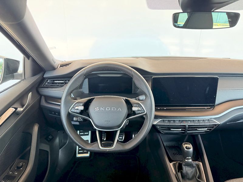 Škoda Octavia (2025) Sportline 1.5 TSI / 110 kW M6 - fotka 8 z 29