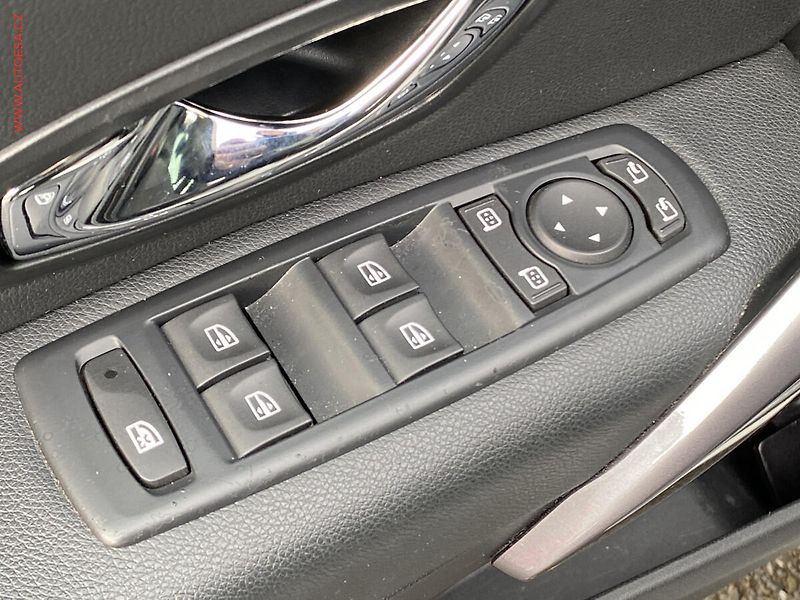 Renault Mégane (2014) 2.0 T, GT, navi, kamera - fotka 11 z 20