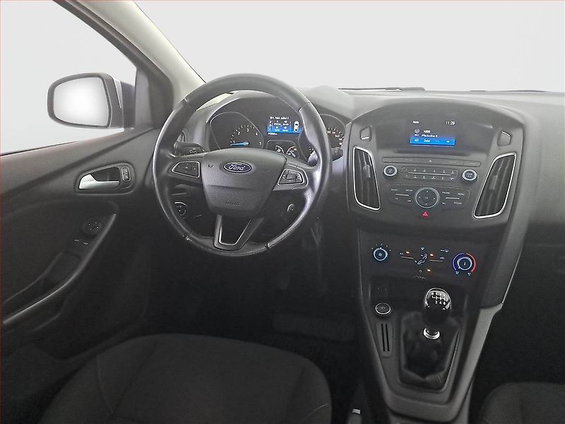 Ford Focus (2015) 1.6 TDCi, Serv.kniha - fotka 7 z 14