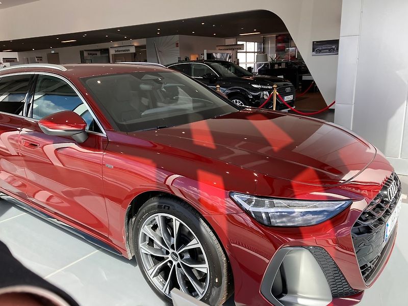 Audi A6 e-hybrid q S-Line 360 Matrix T - fotka 1 z 7