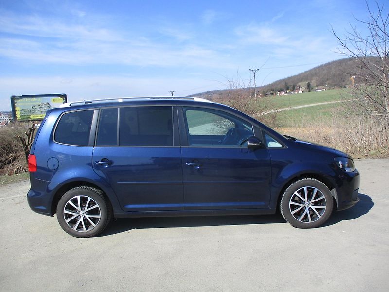 Volkswagen Touran 1.4TSi 103kW*CL*TAŽ Z.*7MÍST - fotka 5 z 46