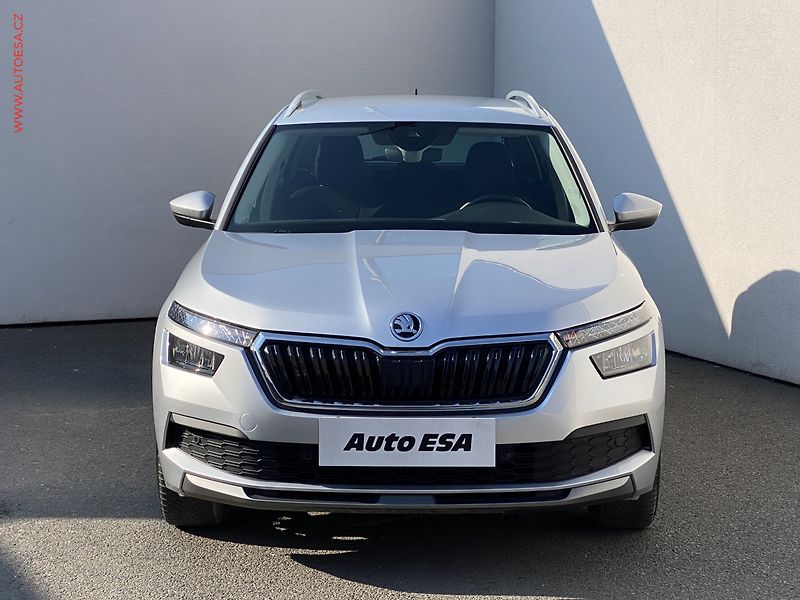 Škoda Kamiq (2020) 1.0 TSi, Ambition - fotka 2 z 18