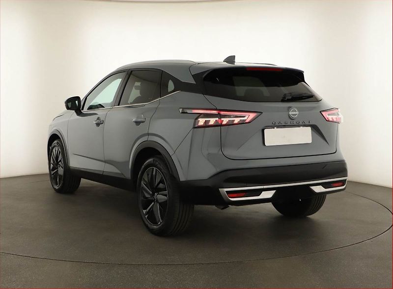 Nissan Qashqai (2026) 1.3 DIG-T MHEV, Tekna, Navigac - fotka 4 z 17