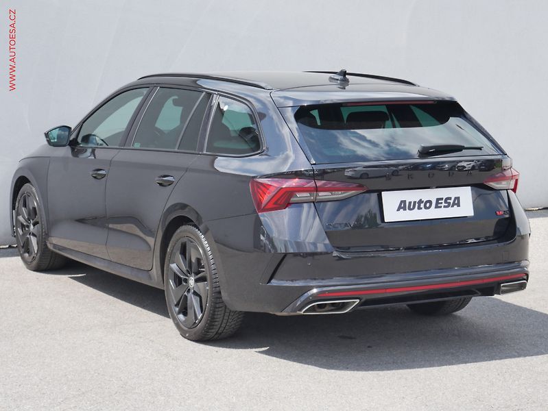 Škoda Octavia (2021) 2.0TDi 4x4, ČR, RS, DSG, LED - fotka 6 z 25