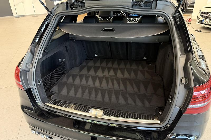 Mercedes-Benz Třídy C (2020) C 220d 4Matic AMG Line - fotka 24 z 81