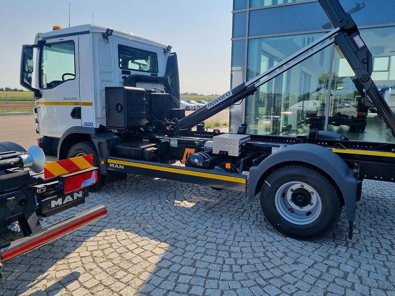 MAN TGL 12.220 KONTEJNER 8T - fotka 19 z 49