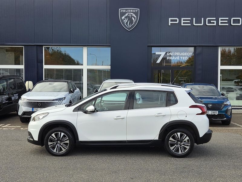 Peugeot 2008 (2017) 1.2 PT 110 ALLURE MAN5 - fotka 2 z 28
