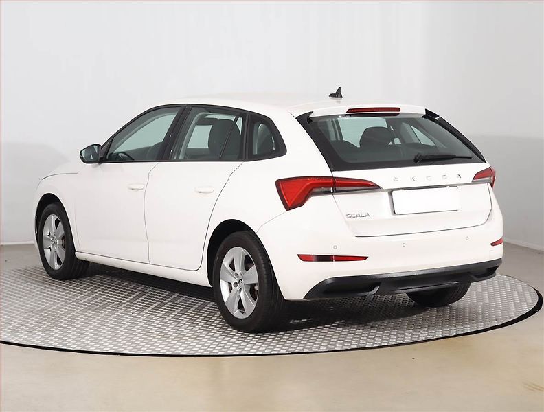 Škoda Scala (2022) Ambition 1.0 TSI, Serv.kniha - fotka 4 z 20
