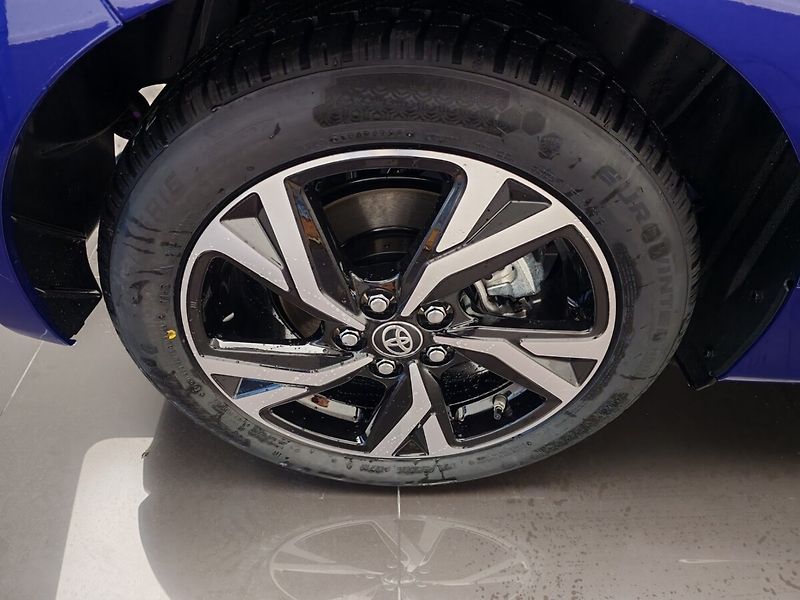 Toyota Yaris 1.5 Hybrid e-CVT Style - fotka 8 z 30