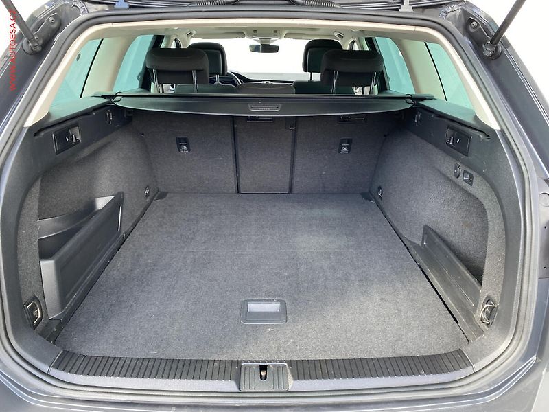 Volkswagen Passat (2018) 2.0 TDi 4x4, Comfortline - fotka 7 z 18