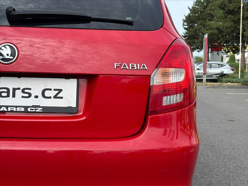 Škoda Fabia 1,4 16V  Active CZ - fotka 10 z 19