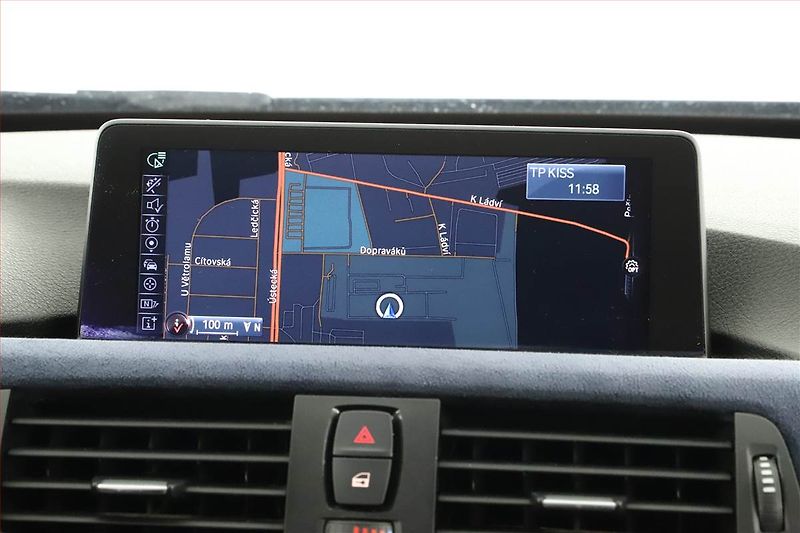 BMW Řada 3 (2014) 320 d xDrive, 4X4, Navi - fotka 11 z 20