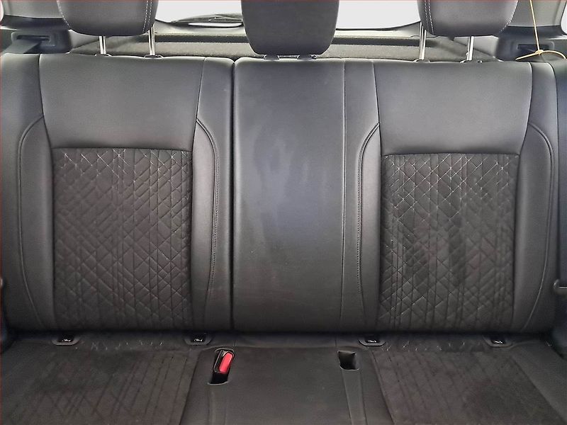 Suzuki Vitara (2019) Elegance 1.4 BoosterJet - fotka 10 z 19
